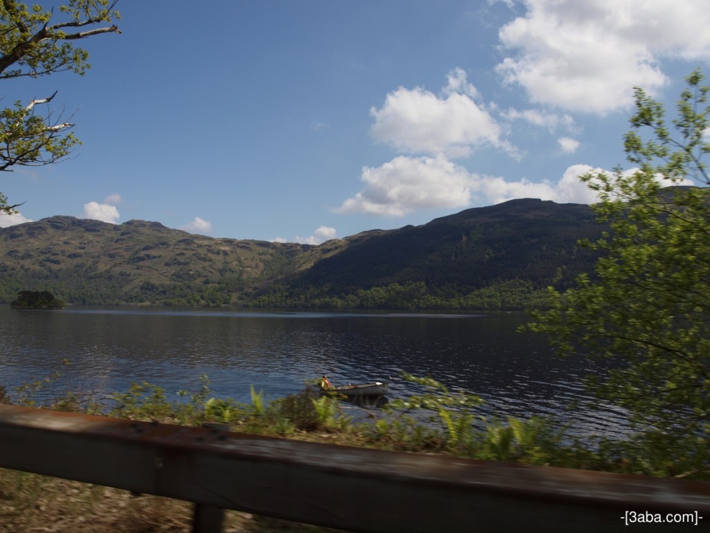 Boat on Loch Lomand